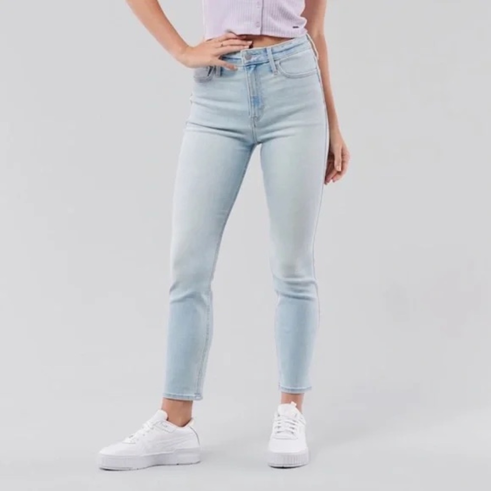Hollister ultra high rise jeans